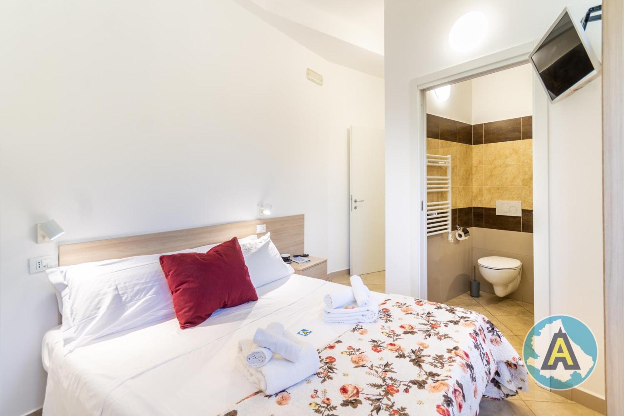 Isola Felice Hotel Silvi Paese Luaran gambar