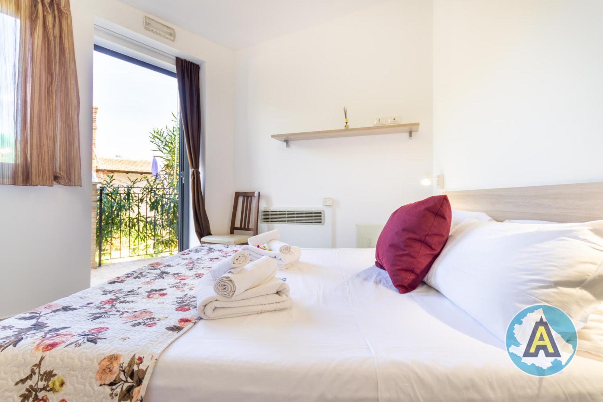 Isola Felice Hotel Silvi Paese Luaran gambar