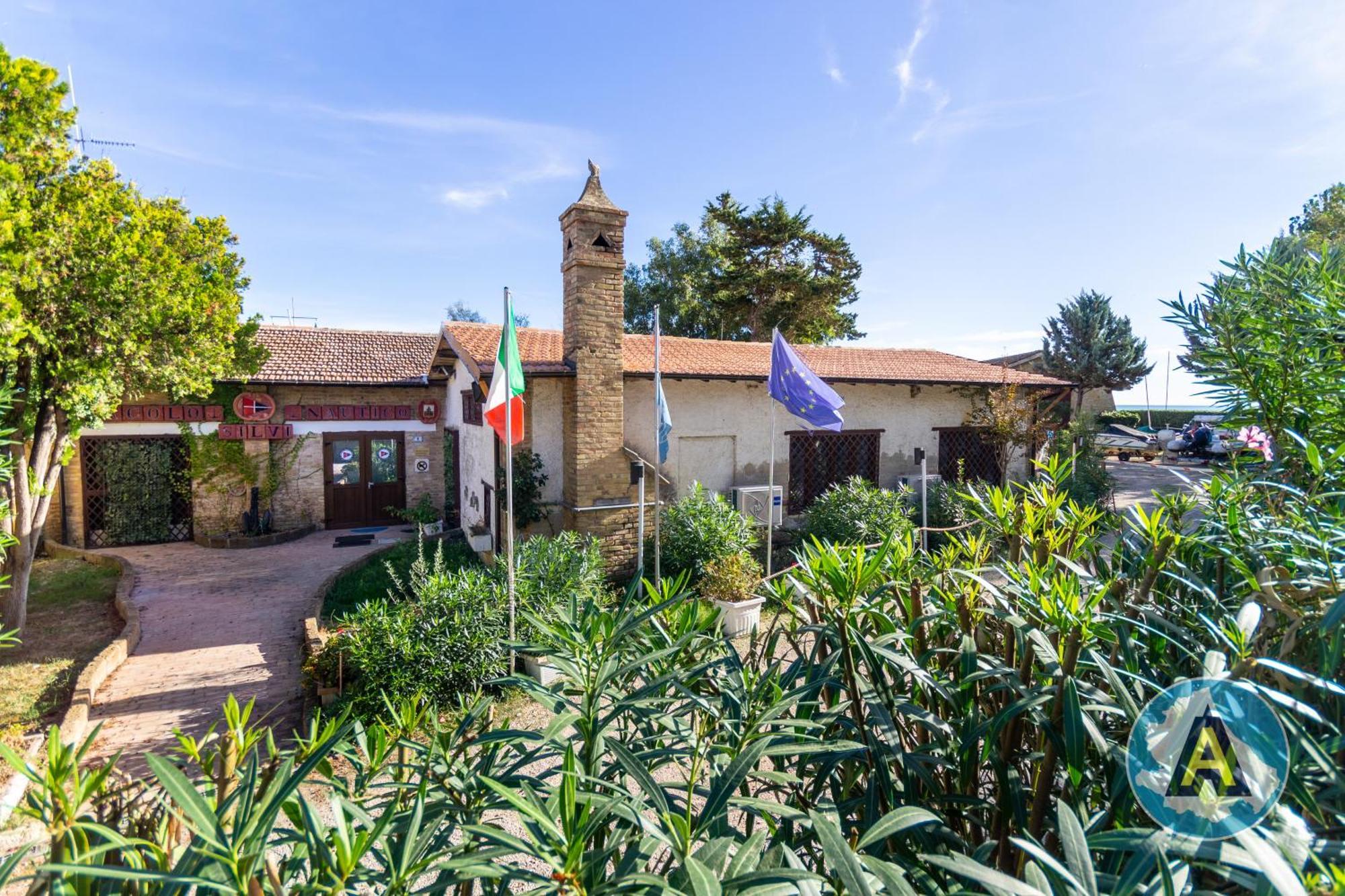 Isola Felice Hotel Silvi Paese Luaran gambar