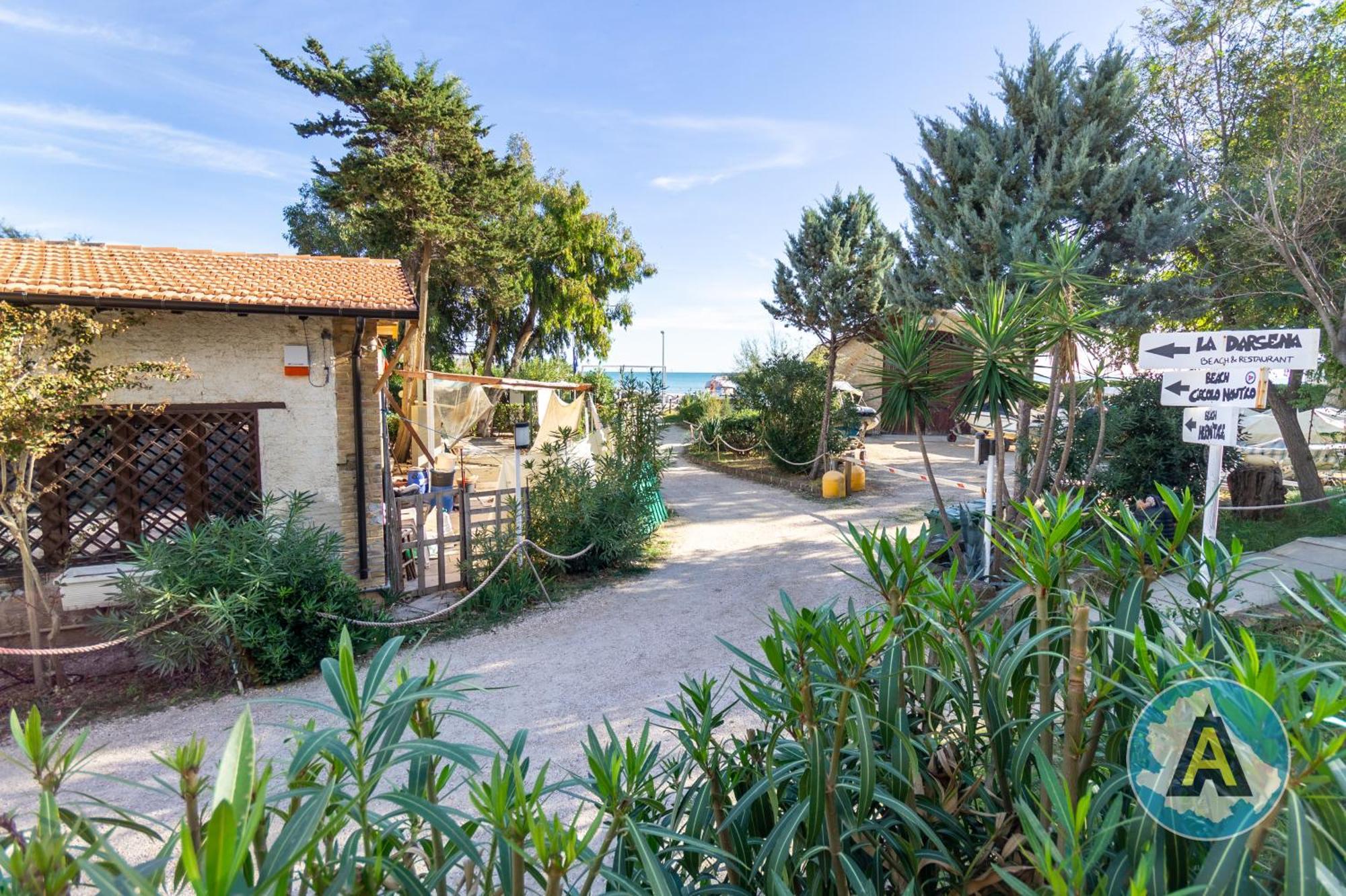 Isola Felice Hotel Silvi Paese Luaran gambar